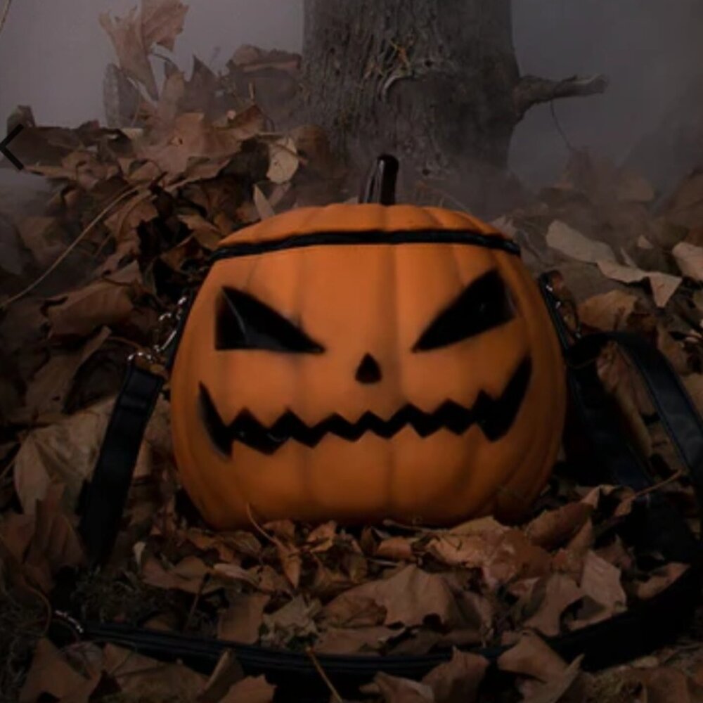 La Femme en Noir Sleepy Hollow Pumpkin Bag Brand New Never Used